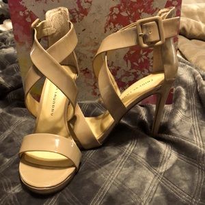 Chinese Laundry BlackJack - Nude